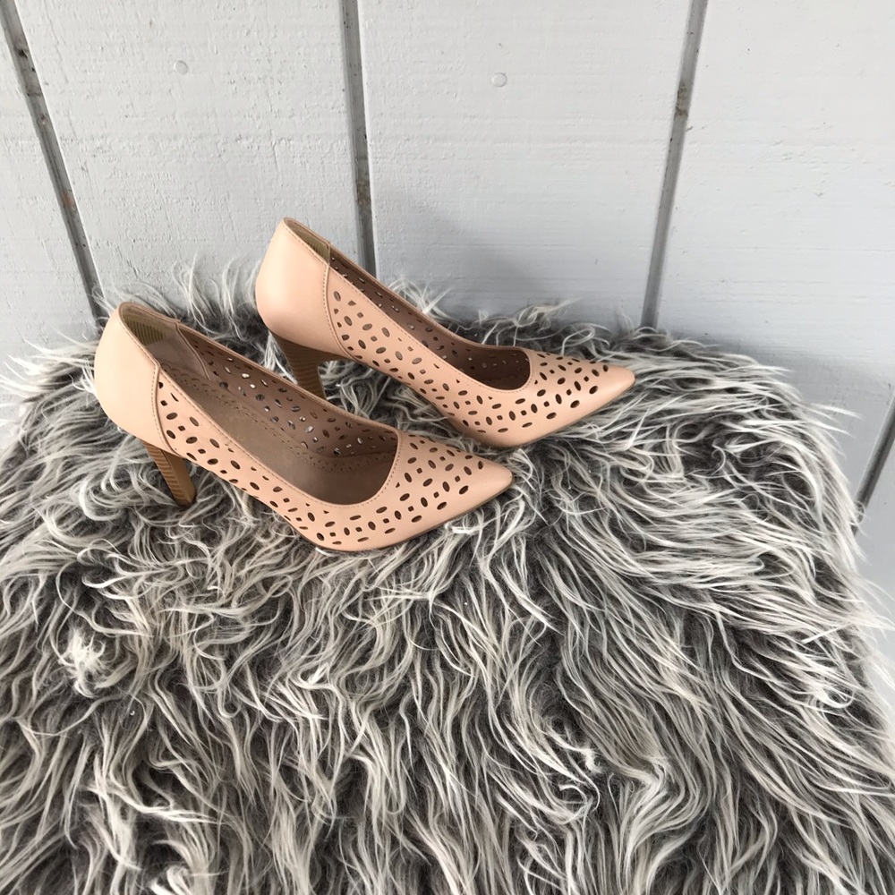 Restricted Pointed Toe Heels - image 2